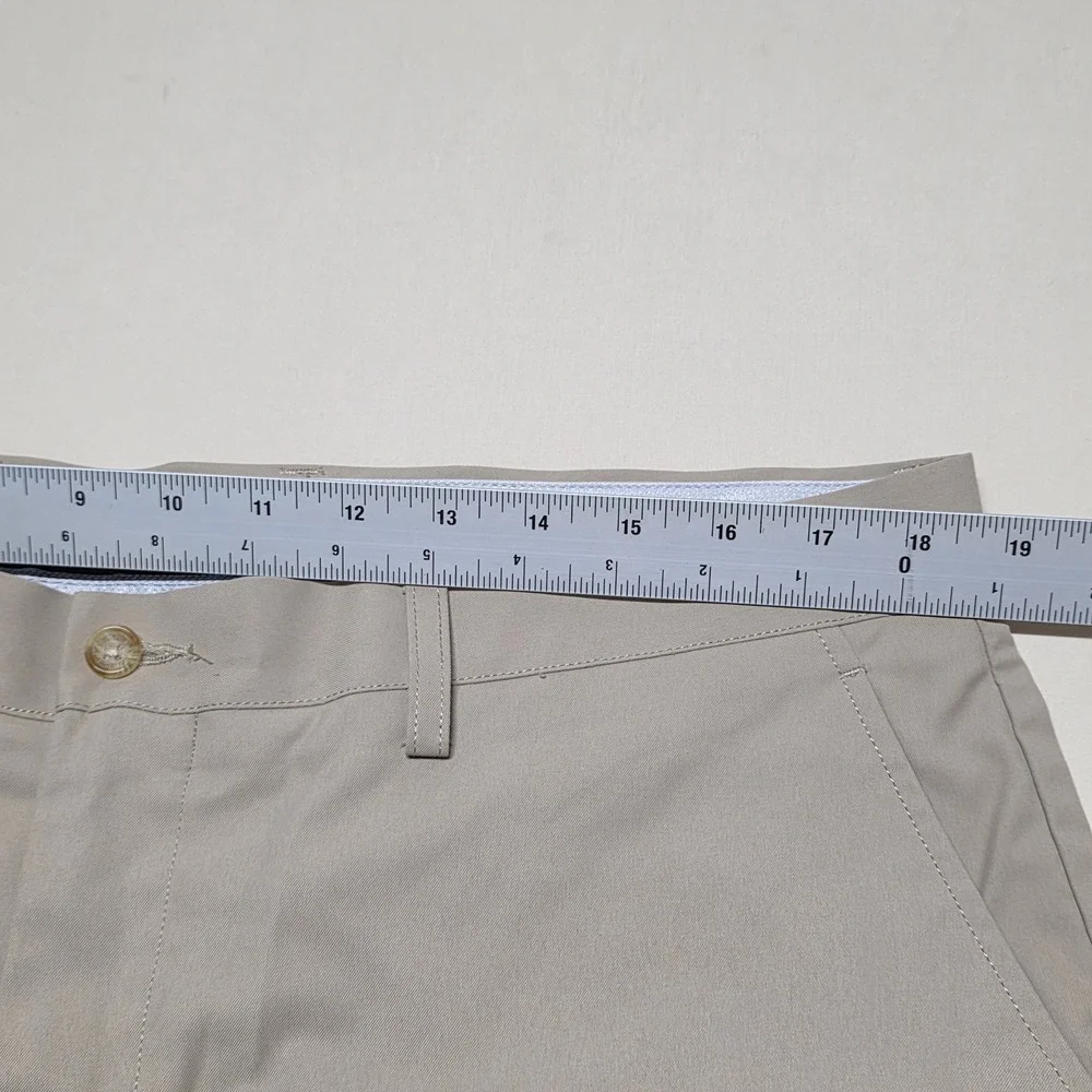 Callaway Men Khaki Golf Shorts Size 38 Flat Front Performance Beige/Tan Relax